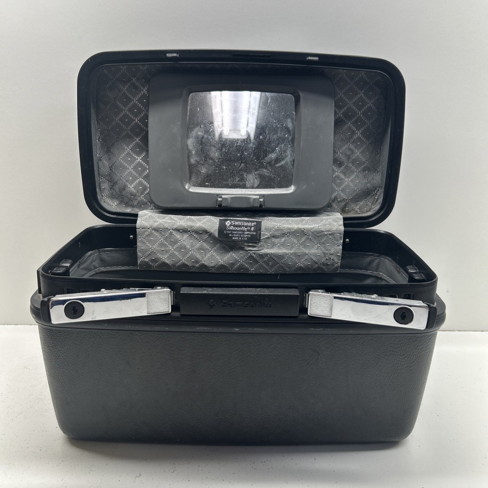 Samsonite Silhouette 4 Cosmetic Train Case Black 1987 USA Made ‼️No Key‼️